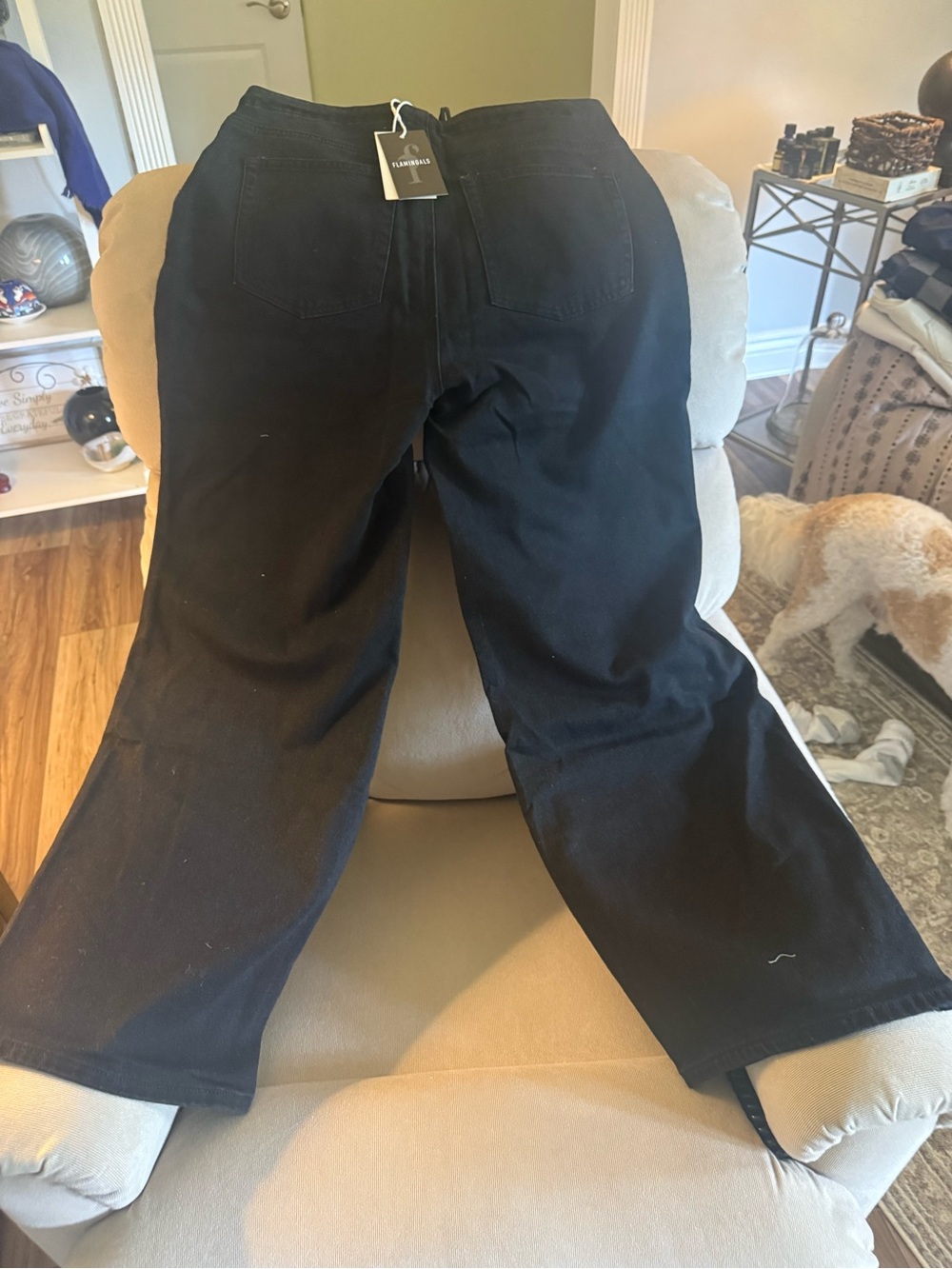 Women’s Straight Leg Jeans in Black — Unbranded